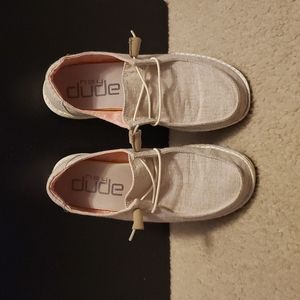 HEY DUDE Shoes sz 7